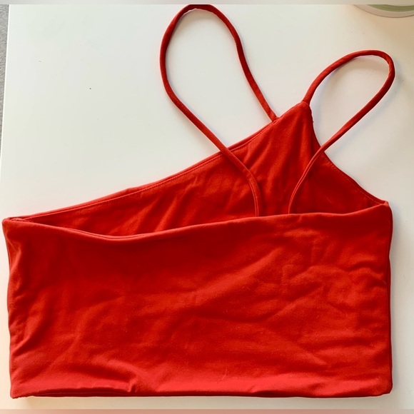 NWT One  Shoulder Crop Top - Picture 2 of 2